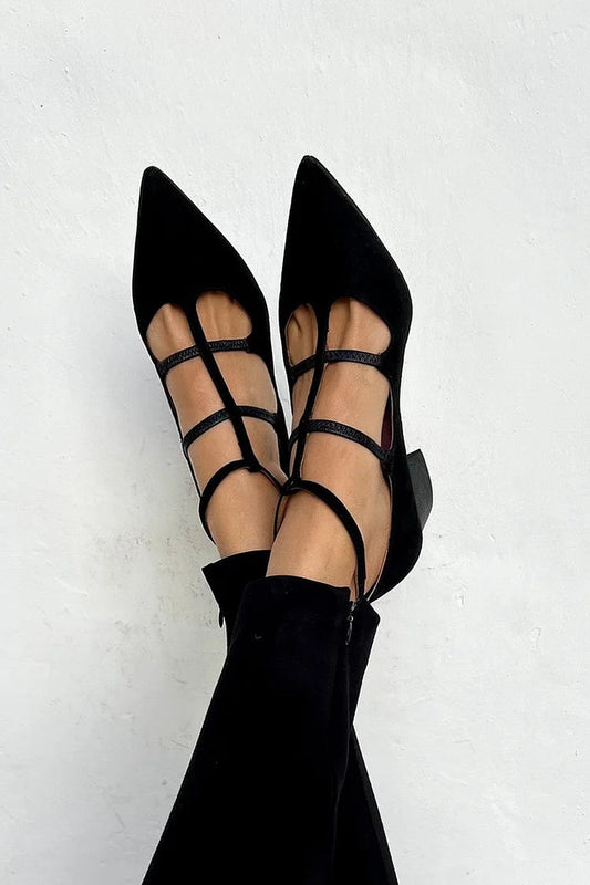 Zapatos de tacón con punta afilada y tiras cruzadas