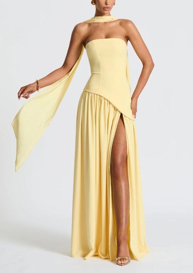 Maxi Vestido Sin Tirantes con Abertura Elegante