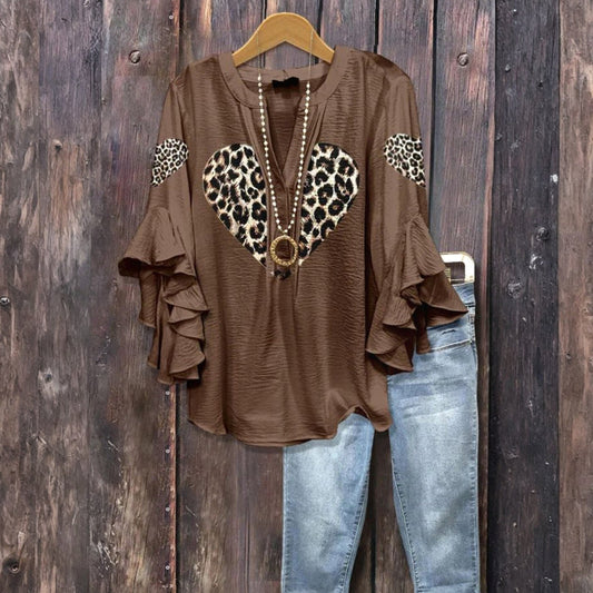 Maribel – Blusa Vintage con Estampado de Corazón y Leopardo