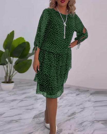 María – Vestido Elegante de Lunares con Falda Fruncida