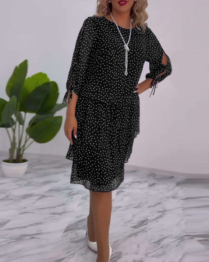 María – Vestido Elegante de Lunares con Falda Fruncida