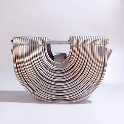 Seren | Bolso Escultural Metálico Elegante