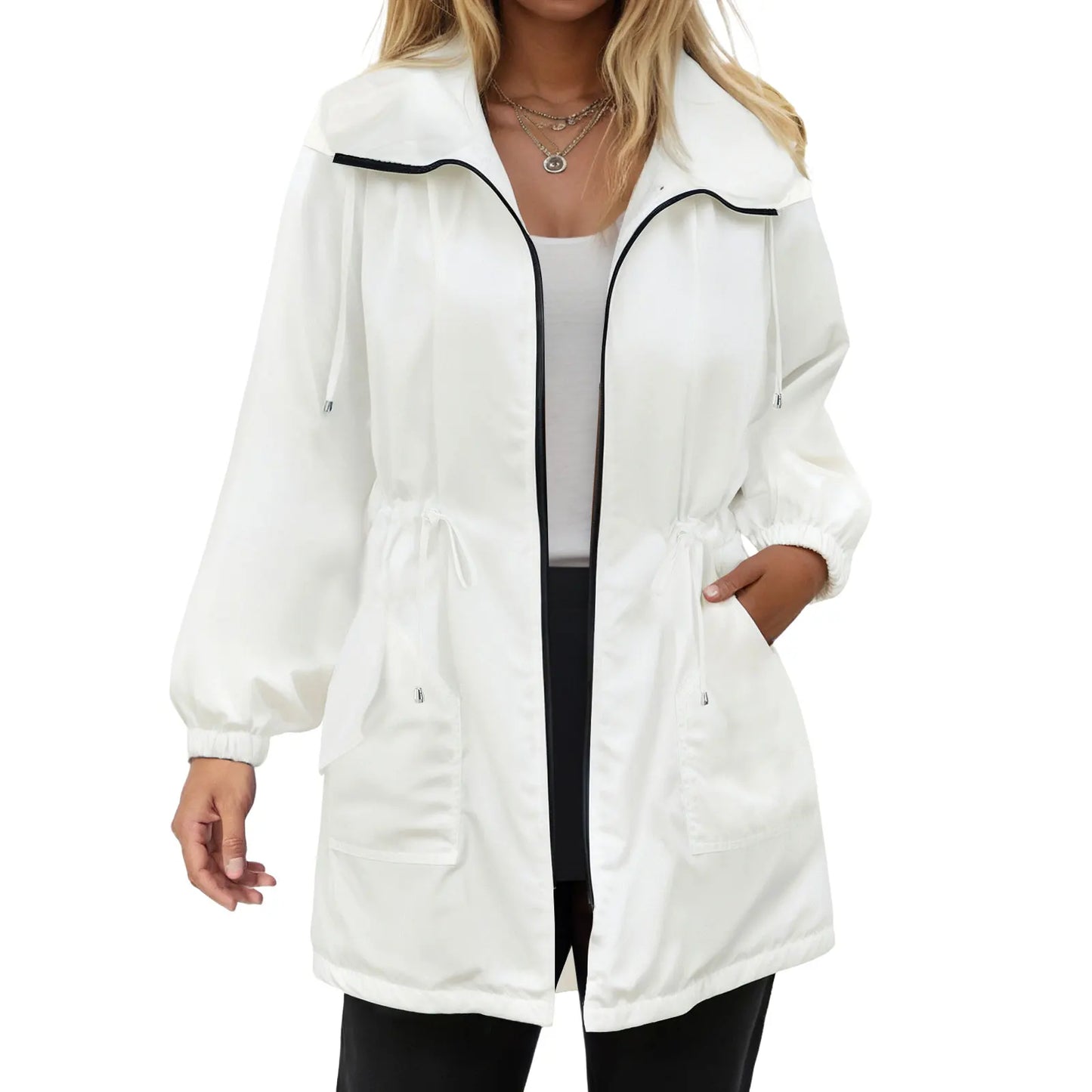 Iris – Chaqueta de lluvia ligera con capucha para mujer
