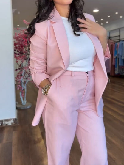 Emilia – Conjunto rosa de elegancia moderna