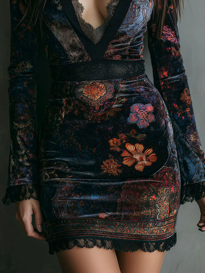 Vestido Mini Slim-fit de Terciopelo con Encaje y Estampado Floral