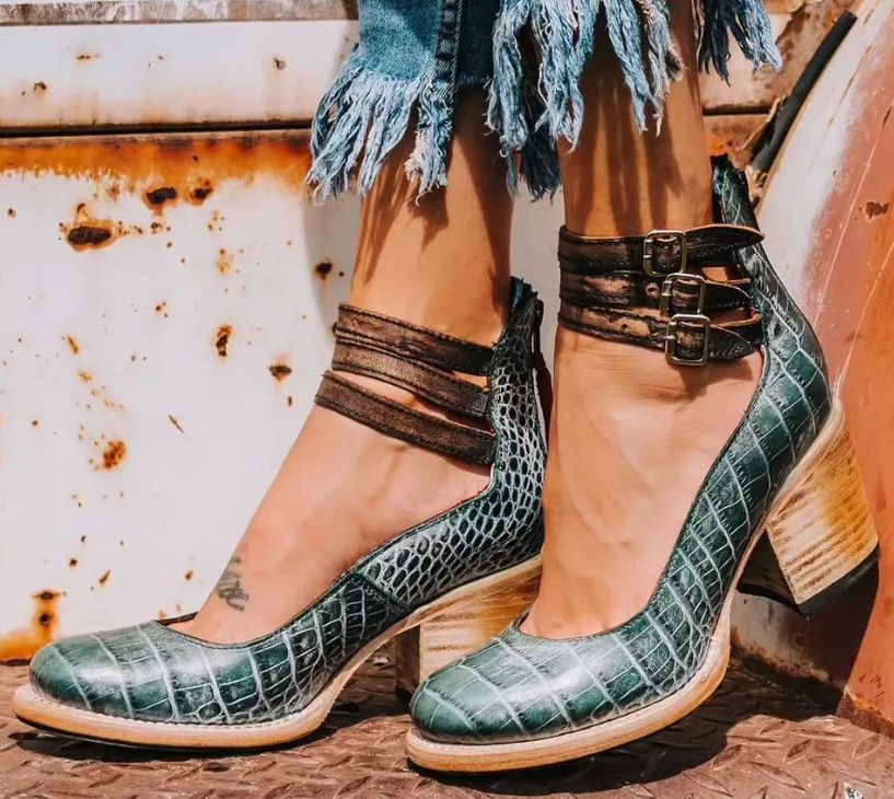 Zapatos de Tacón Grueso con Múltiples Tiras