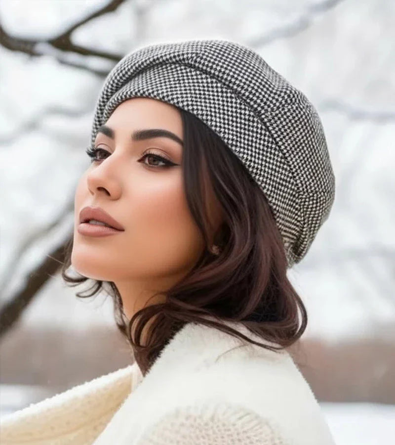 Léa | La elegancia atemporal del gorro parisino