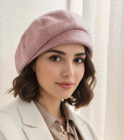 Léa | La elegancia atemporal del gorro parisino