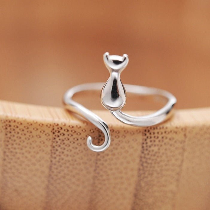 Anillo de acero inoxidable con diseño de gato en sombra