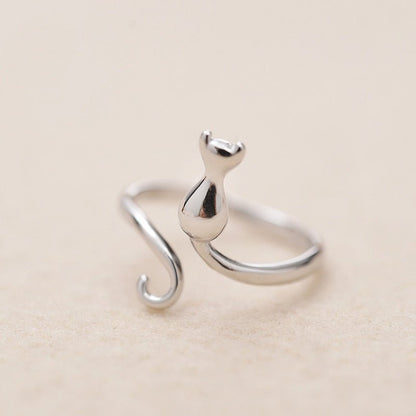 Anillo de acero inoxidable con diseño de gato en sombra